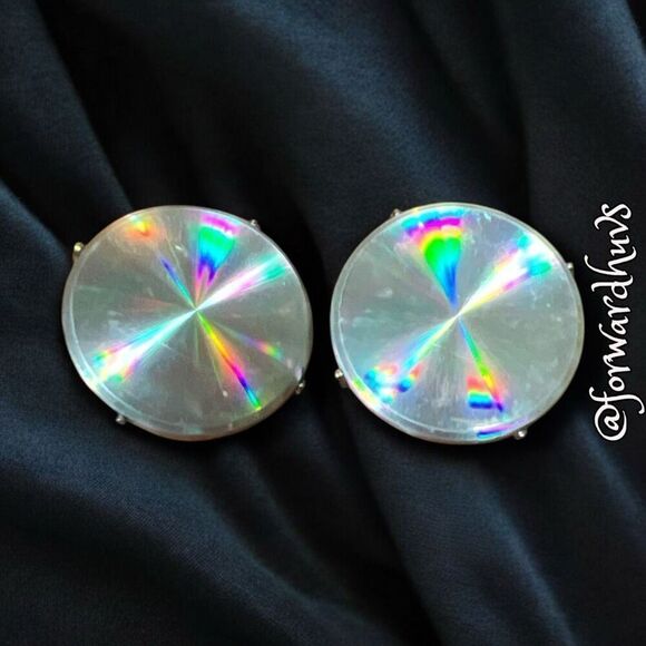 Matching Holographic Unmarked Pins – Unique and Eye-Catching - Picture 4 of 10